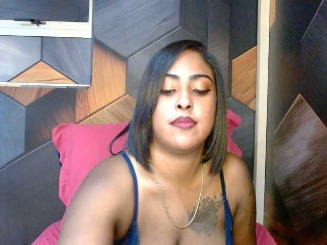 IndianShine live cam on BongaCams
