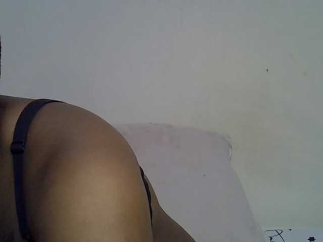 Casse-dellah live cam on BongaCams