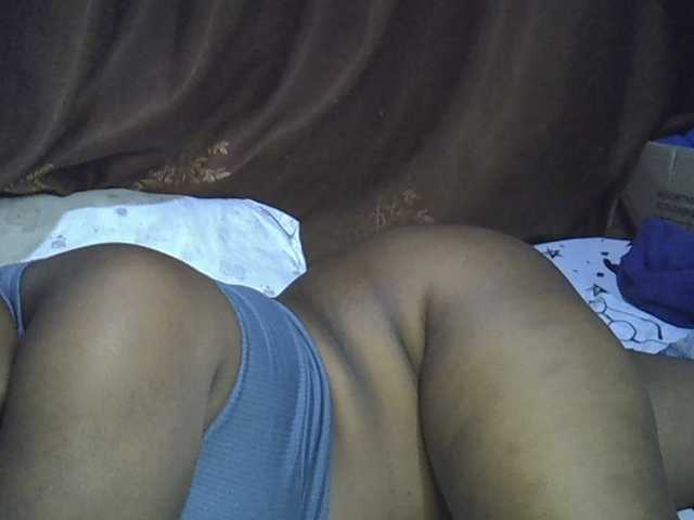 Casse-dellah live cam on BongaCams