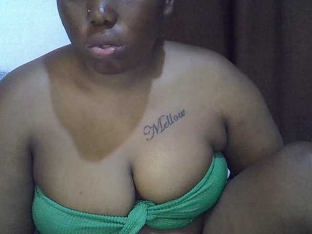 Casse-dellah live cam on BongaCams