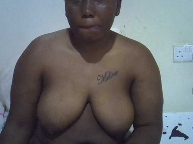 Casse-dellah live cam on BongaCams
