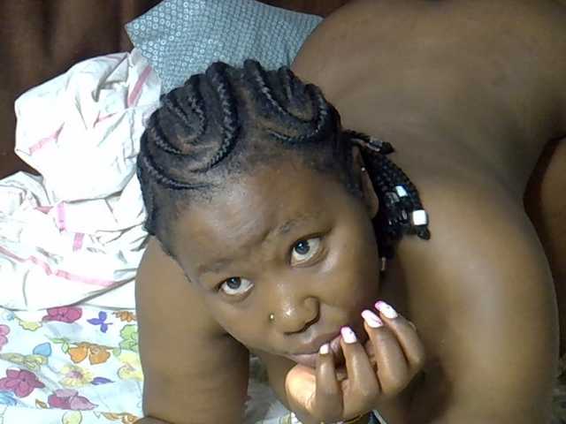 Casse-dellah live cam on BongaCams