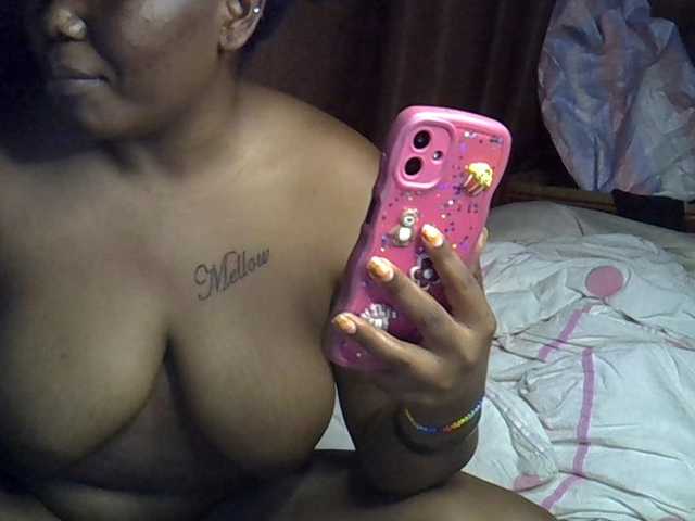 Casse-dellah live cam on BongaCams