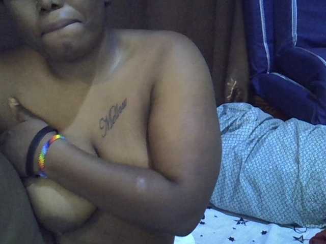 Casse-dellah live cam on BongaCams