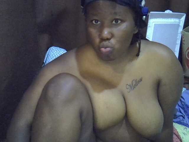 Casse-dellah live cam on BongaCams