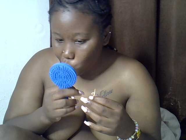 Casse-dellah live cam on BongaCams