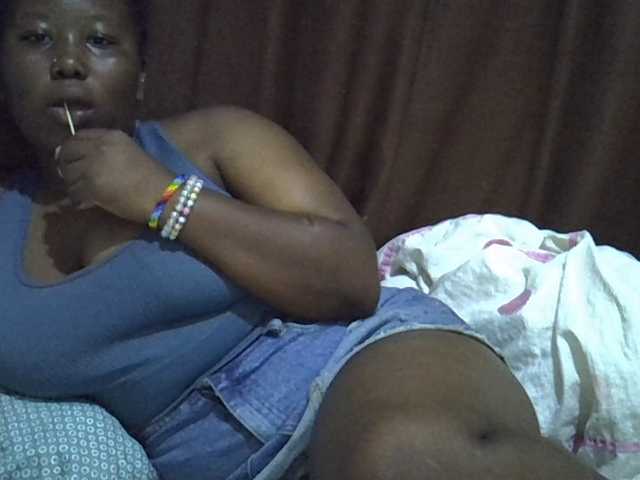 Casse-dellah live cam on BongaCams