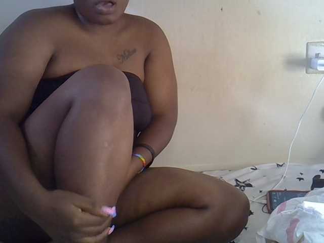 Casse-dellah live cam on BongaCams