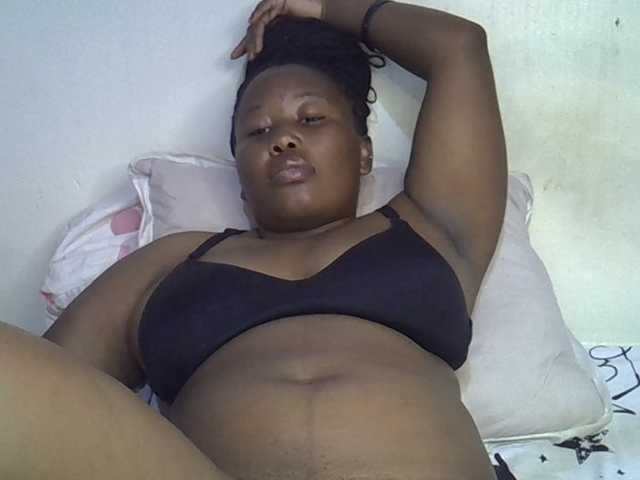 Casse-dellah live cam on BongaCams