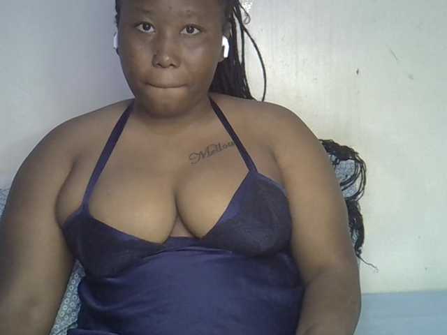 Casse-dellah live cam on BongaCams