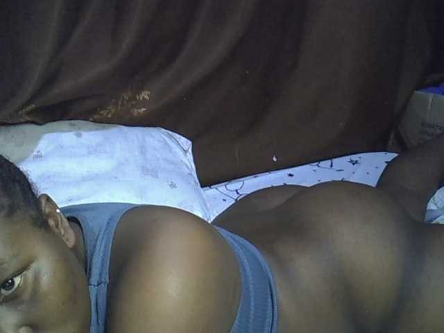 Casse-dellah live cam on BongaCams