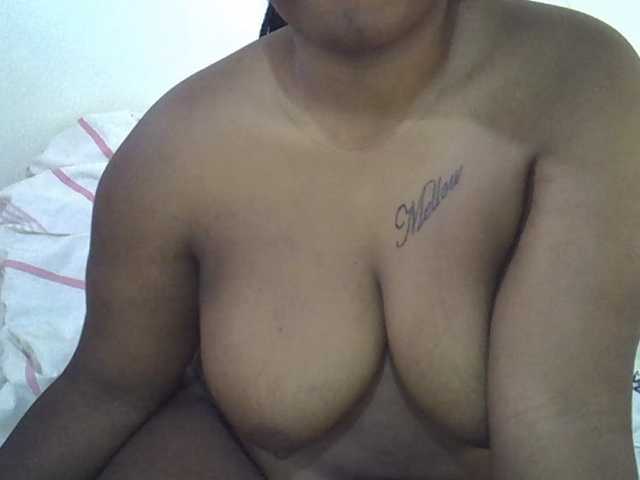 Casse-dellah live cam on BongaCams