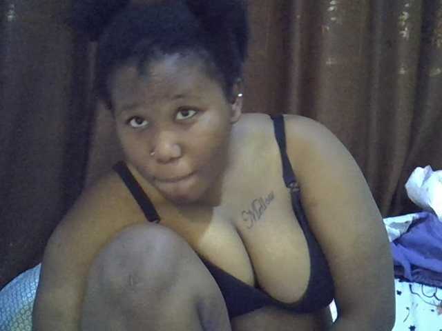 Casse-dellah live cam on BongaCams