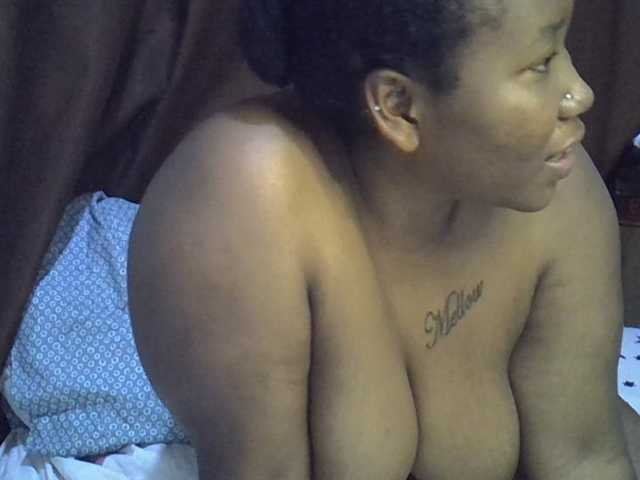 Casse-dellah live cam on BongaCams