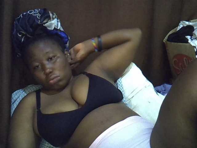 Casse-dellah live cam on BongaCams