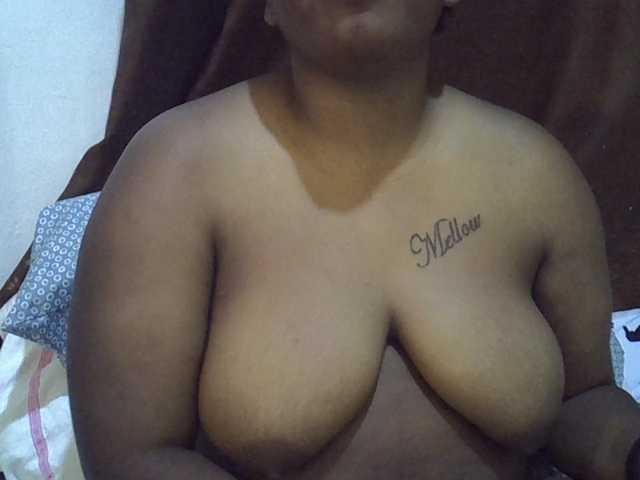 Casse-dellah live cam on BongaCams