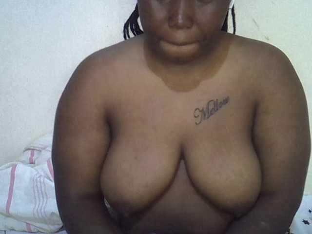 Casse-dellah live cam on BongaCams