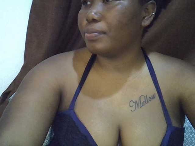 Casse-dellah live cam on BongaCams