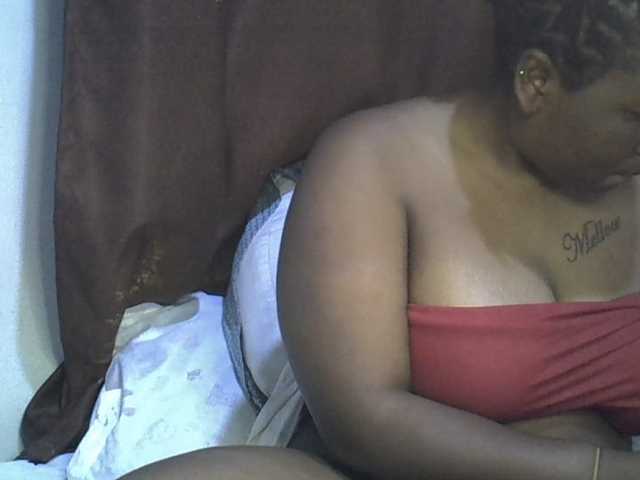 Casse-dellah live cam on BongaCams