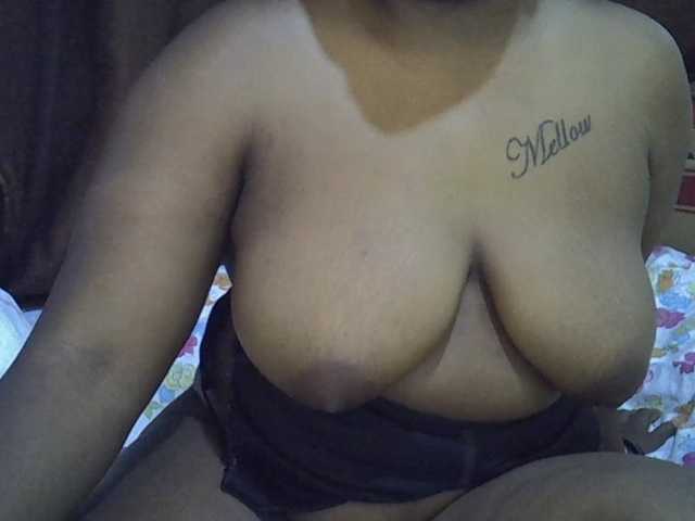 Casse-dellah live cam on BongaCams