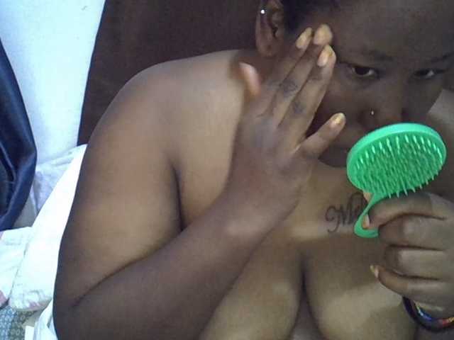Casse-dellah live cam on BongaCams
