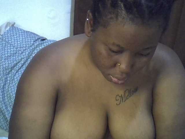Casse-dellah live cam on BongaCams