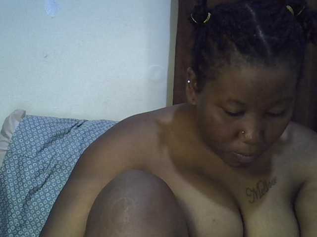Casse-dellah live cam on BongaCams