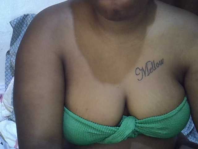 Casse-dellah live cam on BongaCams