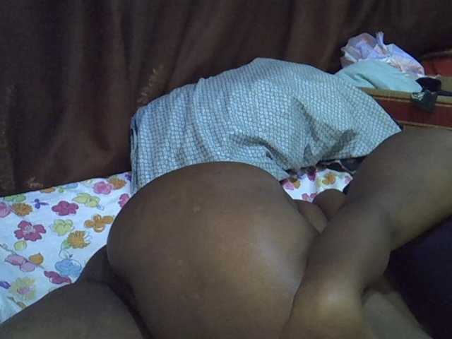 Casse-dellah live cam on BongaCams