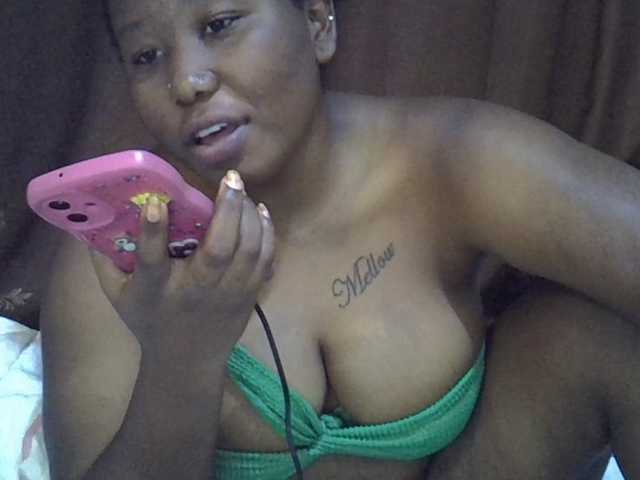 Casse-dellah live cam on BongaCams