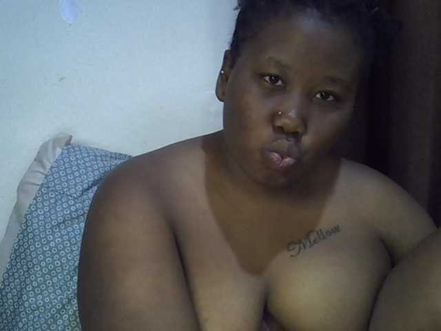Casse-dellah live cam on BongaCams