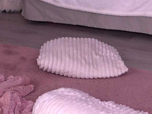 SunnyFayee live cam on BongaCams
