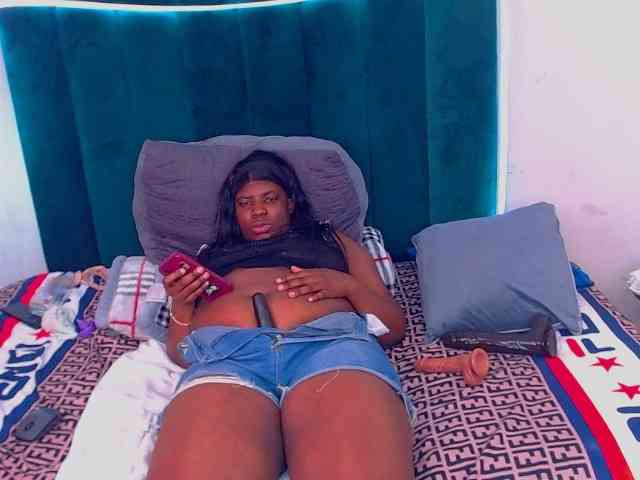 SUGARlips27 webcam