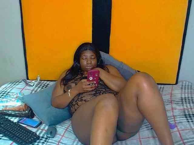 SUGARlips27 webcam