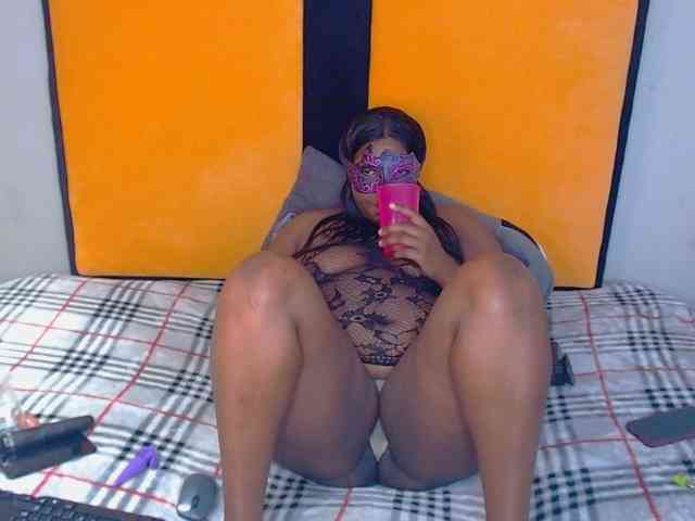SUGARlips27 webcam