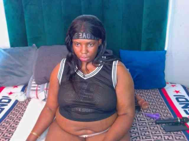 SUGARlips27 webcam