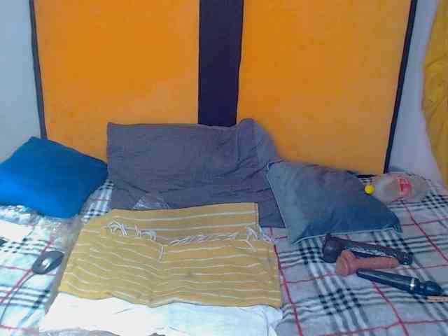 SUGARlips27 webcam