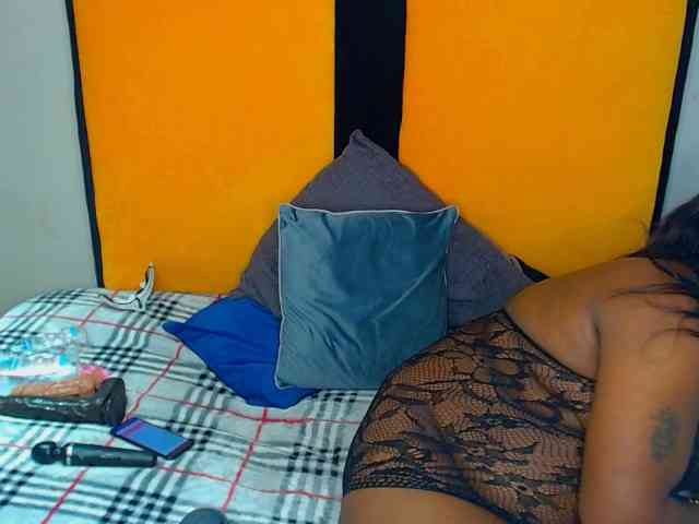 SUGARlips27 webcam