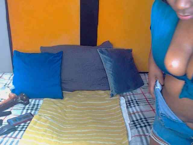 SUGARlips27 webcam