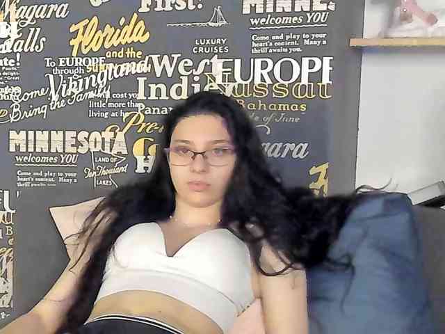 RavenBliss webcam