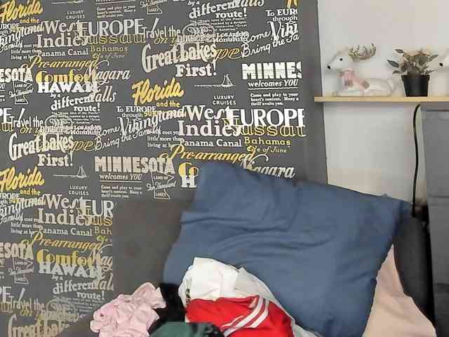 RavenBliss webcam