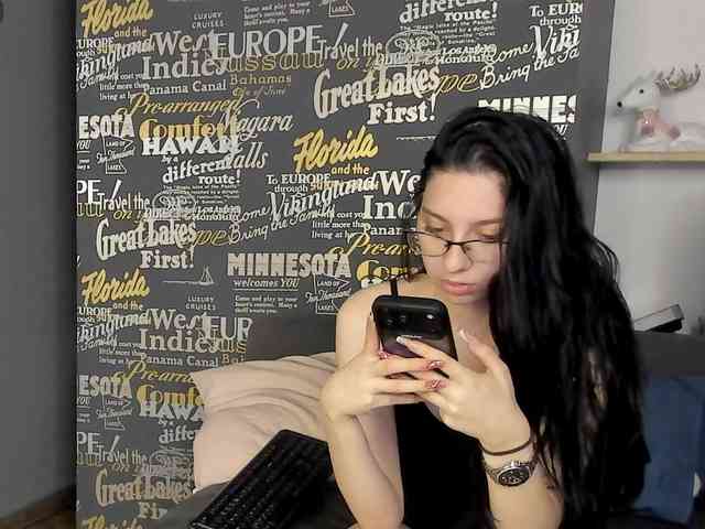 RavenBliss webcam