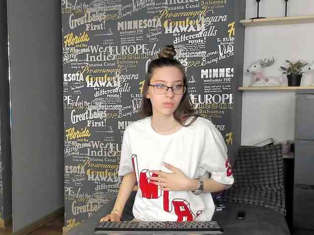 RavenBliss webcam