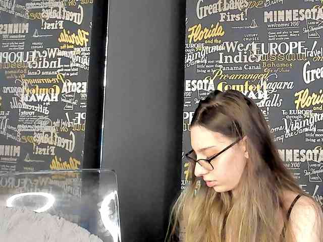 RavenBliss webcam