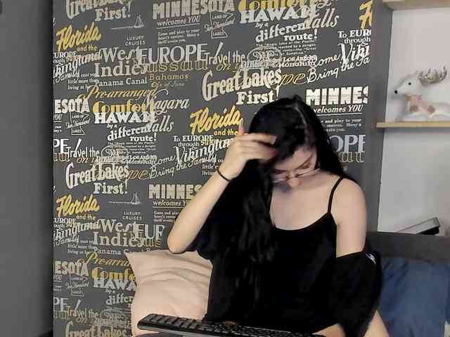 RavenBliss webcam
