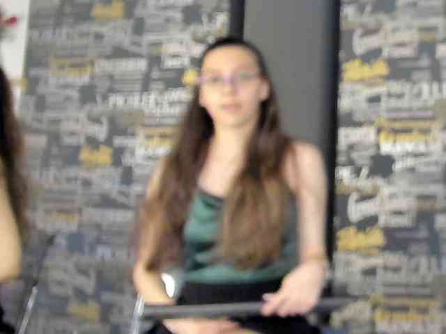 RavenBliss webcam
