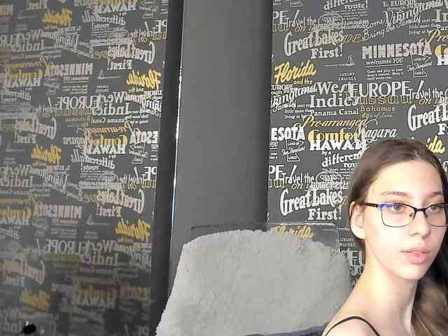 RavenBliss webcam