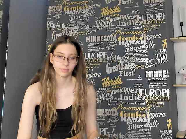RavenBliss webcam
