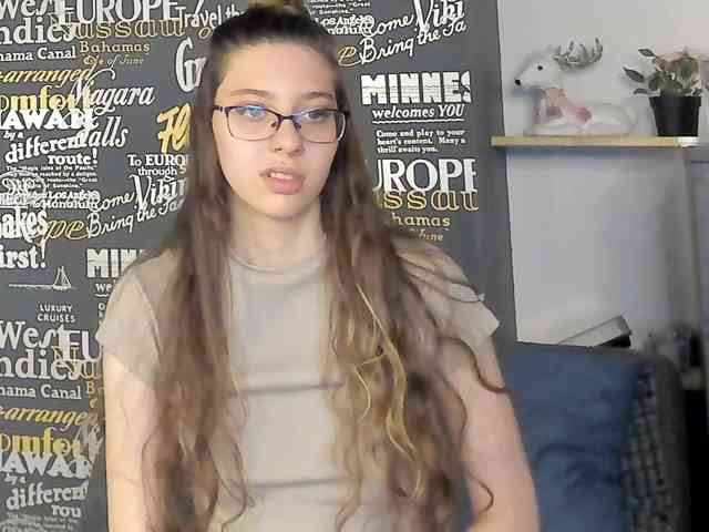 RavenBliss webcam