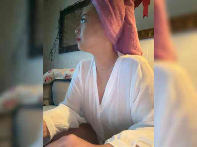 HeraAguilar webcam